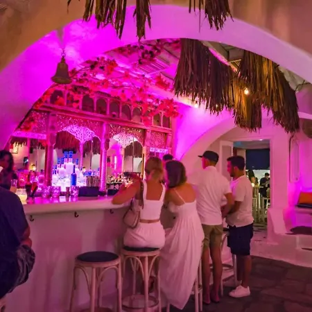 Heritage With Terrace In The Trendy Port Of Holiday home Naousa (Paros)