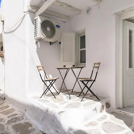 Heritage With Terrace In The Trendy Port Of Hébergement de vacances Náoussa