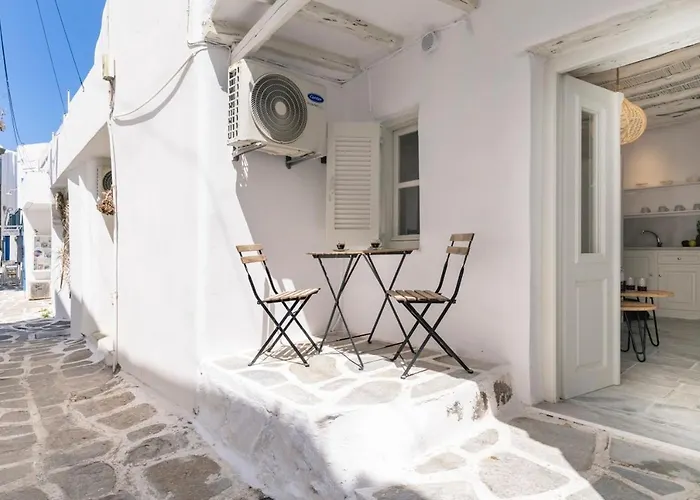 Heritage With Terrace In The Trendy Port Of Holiday home Naousa (Paros)