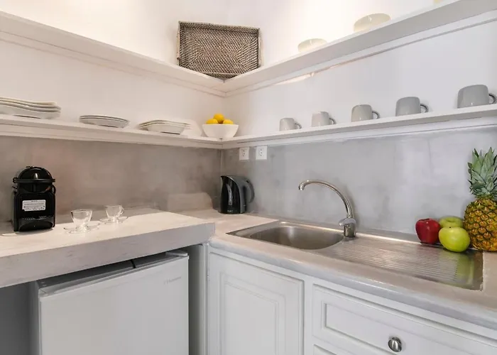 Heritage With Terrace In The Trendy Port Of Holiday home