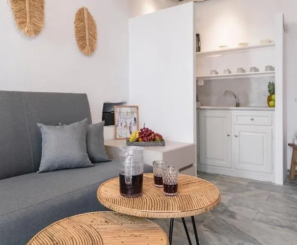 Heritage With Terrace In The Trendy Port Of Naousa (Paros)